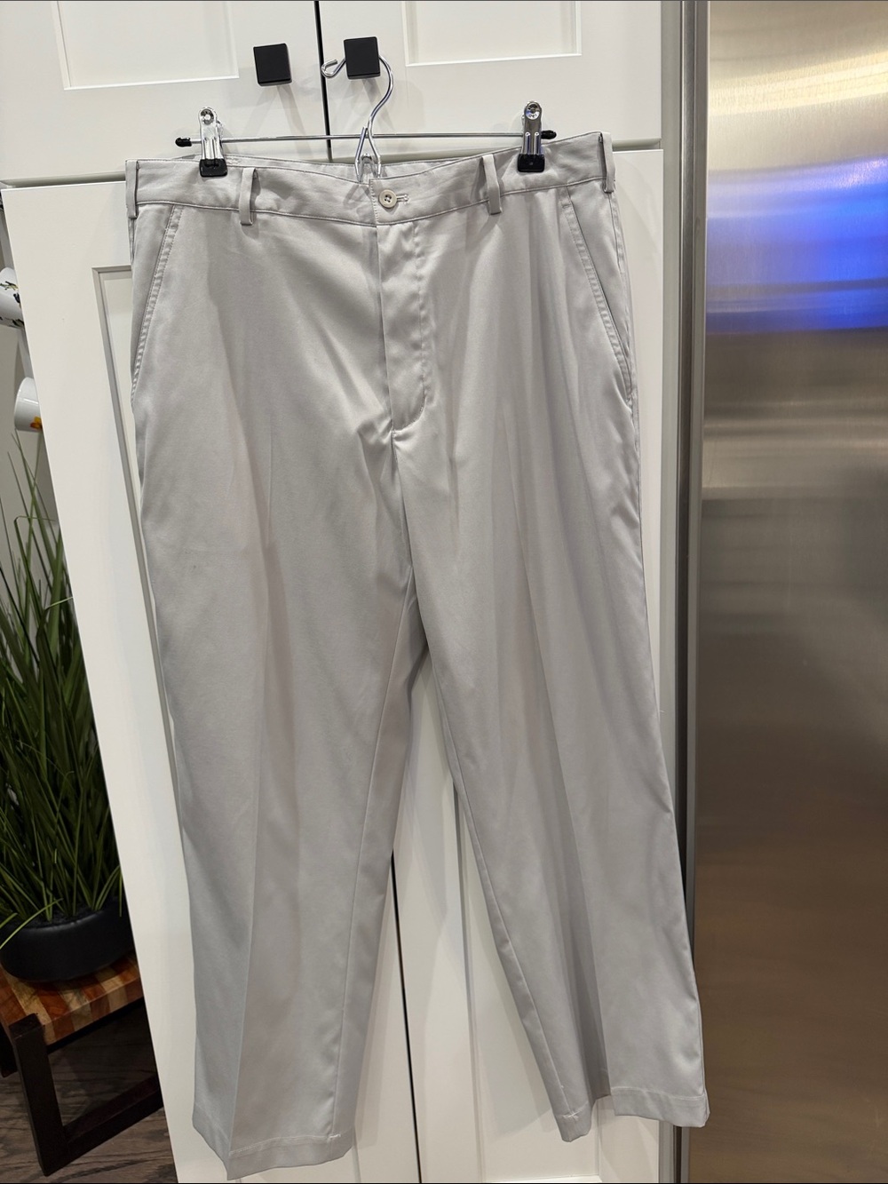 Nike Light Grey Men's Performance Golf Pants - Picture 3 of 9
